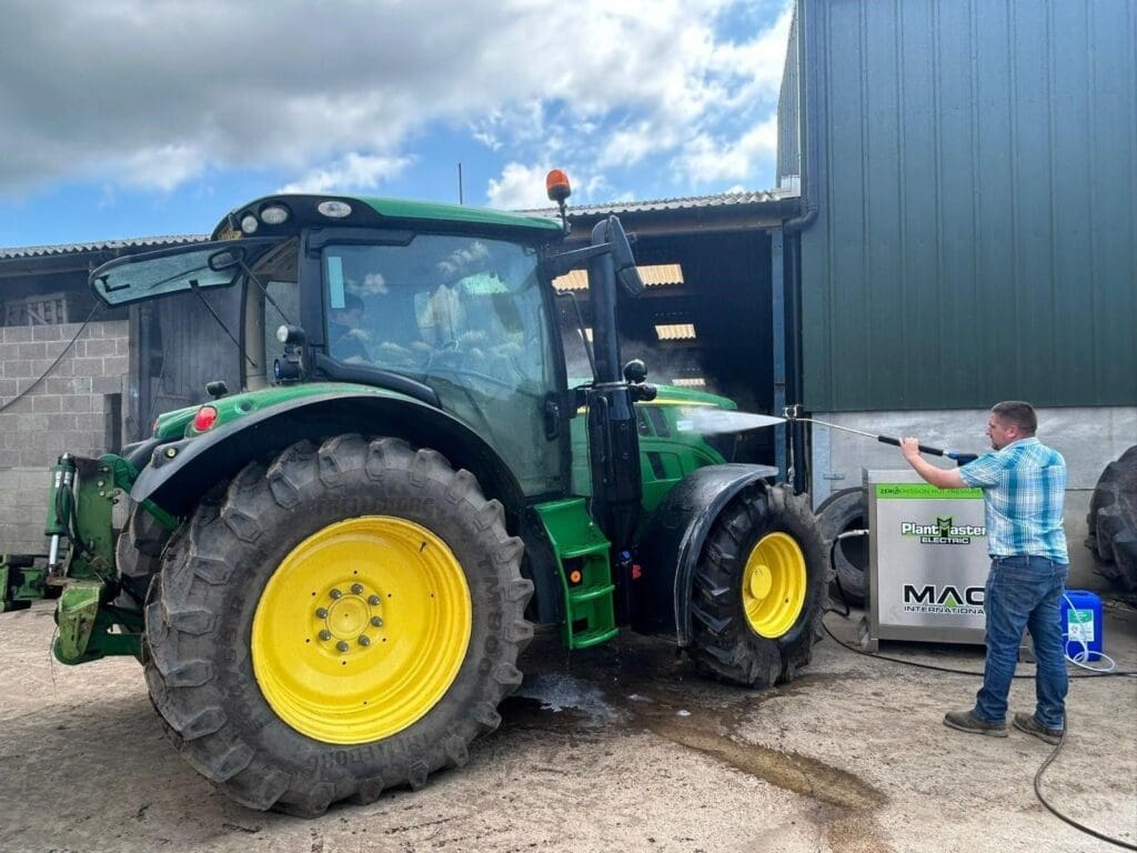 MAC Plantmaster Electric Washing Farmers Tractor