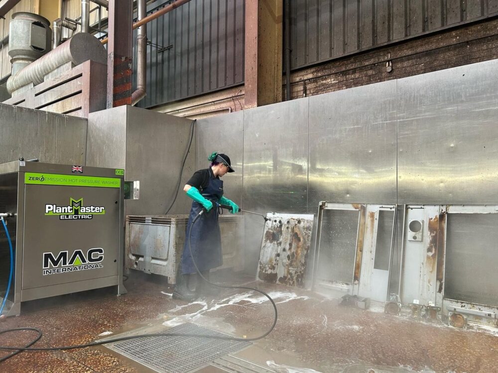 6 Reasons to Go Green with the MAC Zero Emission Electrically Heated Pressure Washers